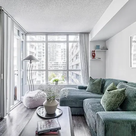 Designer 2Br Downtown Condo, Rogers Center